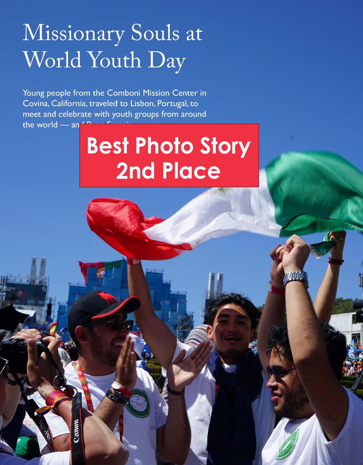 Young Adults wave the Italian Flag at World youth day